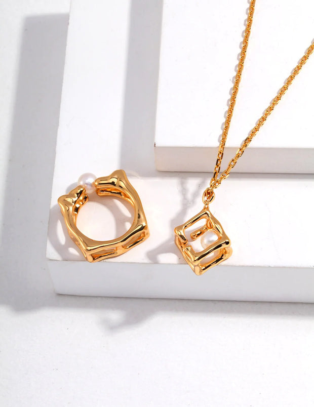 Hollow Geometric Cube Pendant Necklace